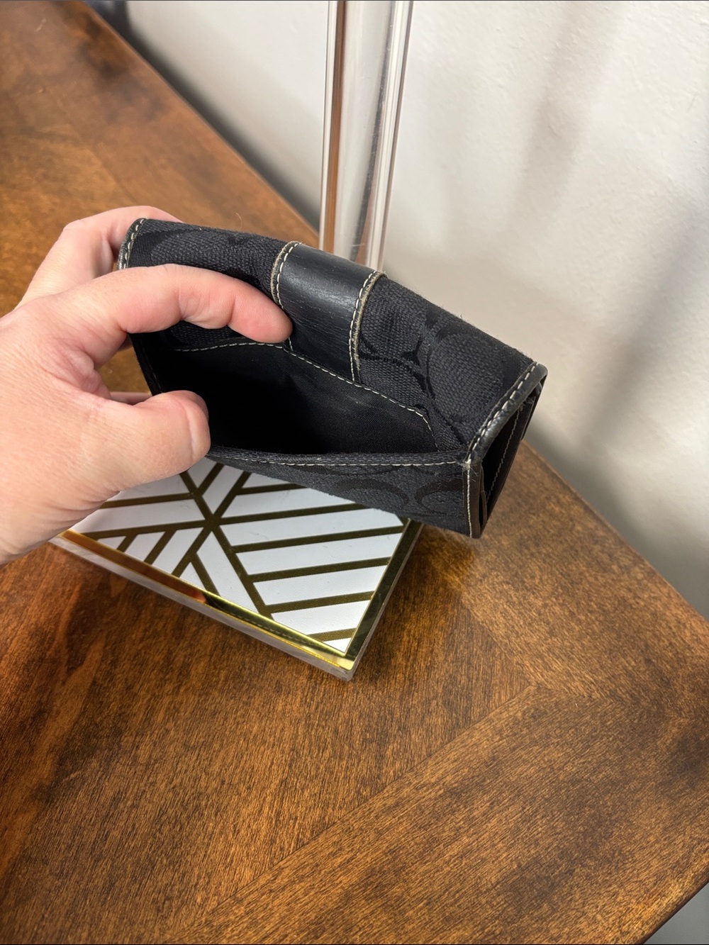 🔥Coach Black Signature Jacquard & Smooth Leather Wallet - Picture 5 of 14